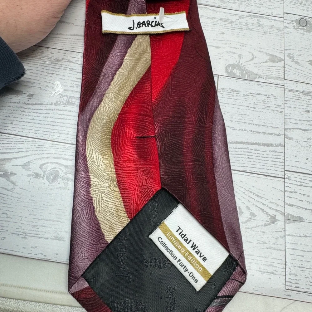 J Garcia Limited Edition Tidal Wave Mens Neck Tie Red Gold Purple‎ Abstract